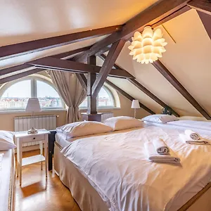 https://riverside-apartments-prague.praguehotelsweb.com